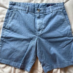 Men’s Vineyard vines khaki shorts